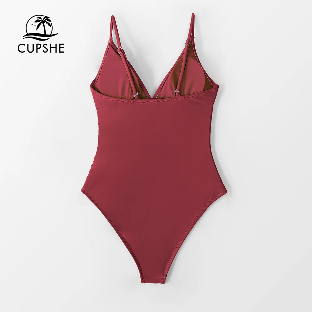 CUPSHE מוצק בורגנדי Shirring אחד-חתיכת בגד ים לנשים עם צווארון וי עמוק נשלף חזייה רגיל Monokinis 2023 חדשים בחופשת הקיץ בגדי ים