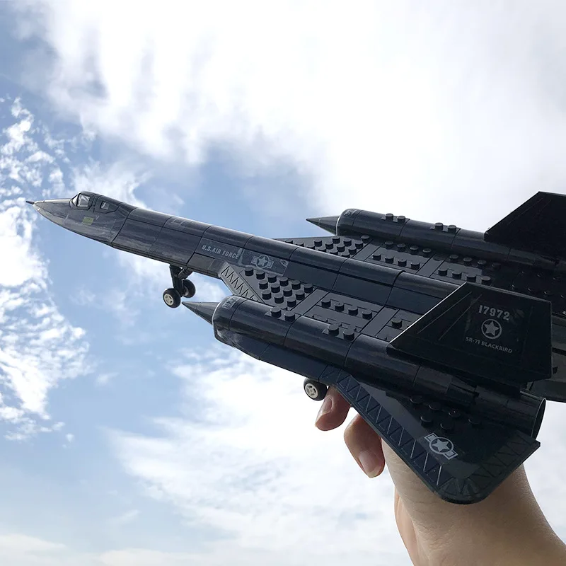 אמריקה המודרנית כלי-רכב צבאי SR-71 Blackbird להרכיב מודל בניין WW2 צבא דמויות לבנים מטוסי סיור צעצוע